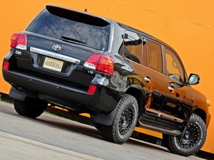ランクル２００キャンプ　アウトドア　レジャー　４ＷＤ　ＳＵＶ