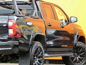ハイラックスＧＲーＳｐｏｒｔｓ　ＡＲＢ　タンドラフェイス