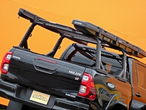 ハイラックスＧＲーＳｐｏｒｔｓ　ＡＲＢ　タンドラフェイス