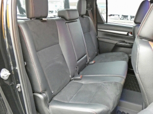 ハイラックスＧＲーＳｐｏｒｔｓ　ＡＲＢ　タンドラフェイス
