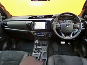 ハイラックスＧＲーＳｐｏｒｔｓ　ＡＲＢ　タンドラフェイス