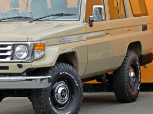 ランクル７０キャンプ　アウトドア　レジャー　４ＷＤ　ＳＵＶ