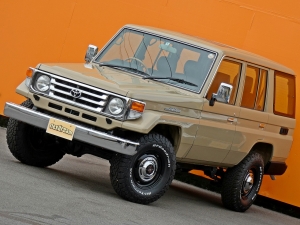 ランクル７０キャンプ　アウトドア　レジャー　４ＷＤ　ＳＵＶ