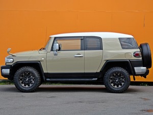ＦＪクルーザーキャンプ　アウトドア　ベージュ　４ＷＤ