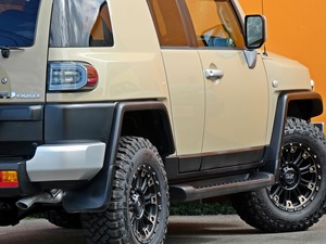 ＦＪクルーザーキャンプ　アウトドア　ベージュ　４ＷＤ