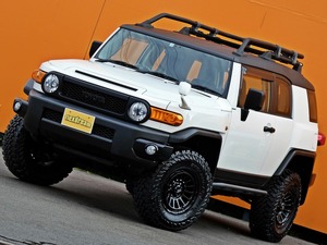 ＦＪクルーザーホワイト　リフトアップ　カスタム　アウトドア　キャンプ