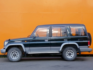 ランクルプラドキャンプ　アウトドア　レジャー　４ＷＤ　ＳＵＶ