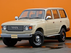 ランクル８０丸目フェイス　アウトドア　キャンプ