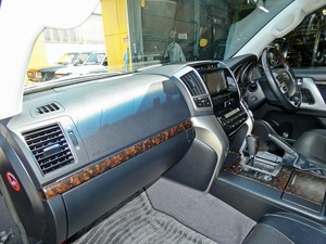 ランクル２００リフトアップ　グレー　４ｘ４ＡＲＢ　アウトドア
