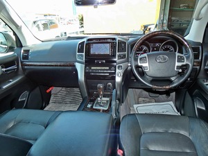 ランクル２００リフトアップ　グレー　４ｘ４ＡＲＢ　アウトドア