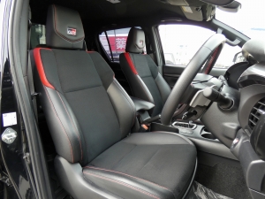 ハイラックス新車アウトレットキャンプ　アウトドア　レジャー　４ＷＤ　ＳＵＶ