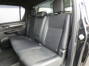 ハイラックス新車アウトレットキャンプ　アウトドア　レジャー　４ＷＤ　ＳＵＶ