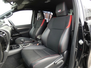 ハイラックス新車アウトレットキャンプ　アウトドア　レジャー　４ＷＤ　ＳＵＶ