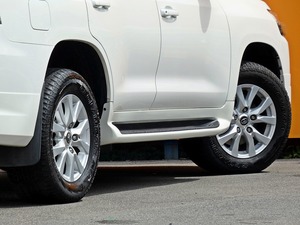 ランクル２００後期モデル　パールホワイト　アウトドア