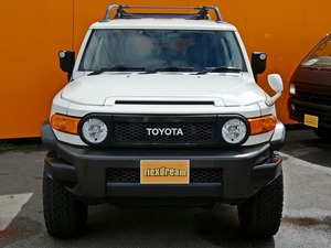 ＦＪクルーザーUS仕様カスタム　リフトアップ　アイスバーグホワイト