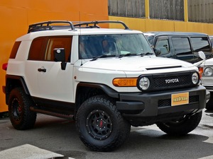 ＦＪクルーザーUS仕様カスタム　リフトアップ　アイスバーグホワイト