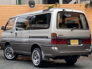 ハイエース100系ディーゼル　４ＷＤ　１００ハイエース　