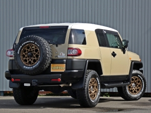 ＦＪクルーザーリフトアップ　ベージュ　アウトドア　キャンプ