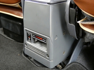 ランクル７０アウトドア　キャンプ　車中泊　バンライフ　１BOX　ベッド　キャンピングカー