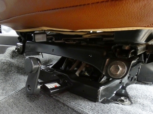 ランクル７０アウトドア　キャンプ　車中泊　バンライフ　１BOX　ベッド　キャンピングカー