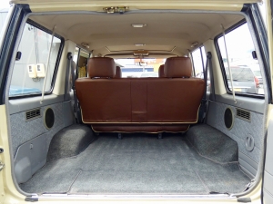 ランクル７０アウトドア　キャンプ　車中泊　バンライフ　１BOX　ベッド　キャンピングカー