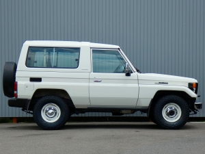 ランクル７０キャンプ　アウトドア　レジャー　４ＷＤ　ＳＵＶ