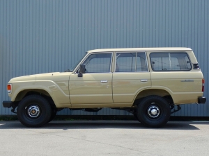 ランクル６０キャンプ　アウトドア　レジャー　４ＷＤ　ＳＵＶ