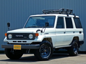 ランクル70 キャンプ　アウトドア　レジャー　４ＷＤ　ＳＵＶ