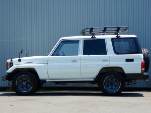 ランクル７０キャンプ　アウトドア　レジャー　４ＷＤ　ＳＵＶ