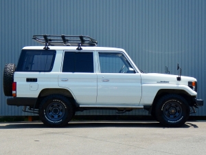 ランクル７０キャンプ　アウトドア　レジャー　４ＷＤ　ＳＵＶ