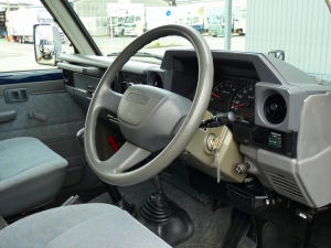 ランクル７０4WD 70 軽油　アウトドア　