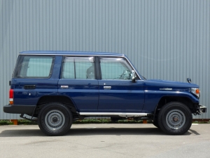 ランクル７０4WD 70 軽油　アウトドア　