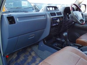 ランクルプラド95系アウトドア　キャンプ　車中泊　95プラド　Classic　