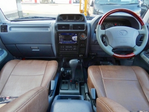 ランクルプラド95系アウトドア　キャンプ　車中泊　95プラド　Classic　