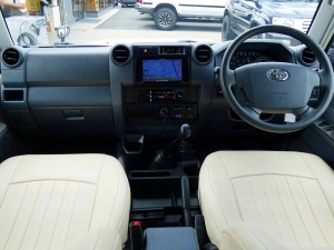 ランクル７０キャンプ　アウトドア　レジャー　４ＷＤ　ＳＵＶ