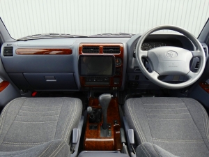 ランクルプラドキャンプ　アウトドア　レジャー　４ＷＤ　ＳＵＶ