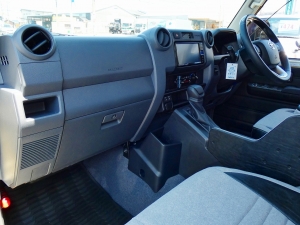 ランクル７０キャンプ　アウトドア　レジャー　４ＷＤ　ＳＵＶ