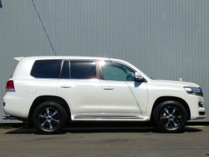 ランクル２００キャンプ　アウトドア　レジャー　４ＷＤ　ＳＵＶ