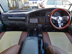 ランクル８０キャンプ　アウトドア　レジャー　４ＷＤ　ＳＵＶ
