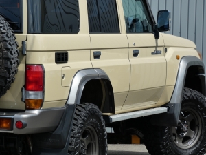 ランクル７０キャンプ　アウトドア　レジャー　４ＷＤ　ＳＵＶ