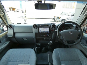 ランクル７０キャンプ　アウトドア　レジャー　４ＷＤ　ＳＵＶ
