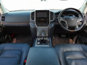 ランクル２００キャンプ　アウトドア　レジャー　４ＷＤ　ＳＵＶ