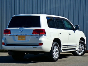 ランクル２００キャンプ　アウトドア　レジャー　４ＷＤ　ＳＵＶ