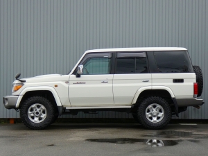 ランクル７０キャンプ　アウトドア　レジャー　４ＷＤ　ＳＵＶ