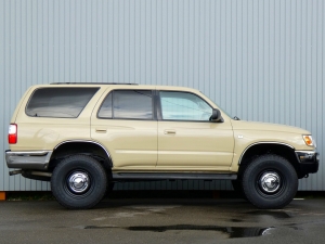 ハイラックスサーフキャンプ　アウトドア　レジャー　４ＷＤ　ＳＵＶ