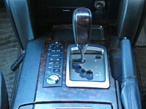 ランクル２００キャンプ　アウトドア　レジャー　４ＷＤ　ＳＵＶ