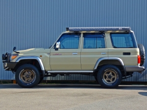 ランクル７０キャンプ　アウトドア　レジャー　４ＷＤ　ＳＵＶ