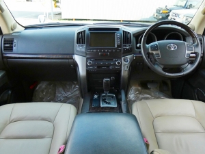 ランクル２００キャンプ　アウトドア　レジャー　４ＷＤ　ＳＵＶ