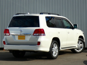 ランクル２００キャンプ　アウトドア　レジャー　４ＷＤ　ＳＵＶ
