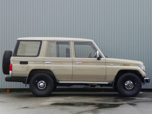 ランクルプラドキャンプ　アウトドア　レジャー　４ＷＤ　ＳＵＶ